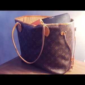 Authentic Louis Vuitton MM Neverfull